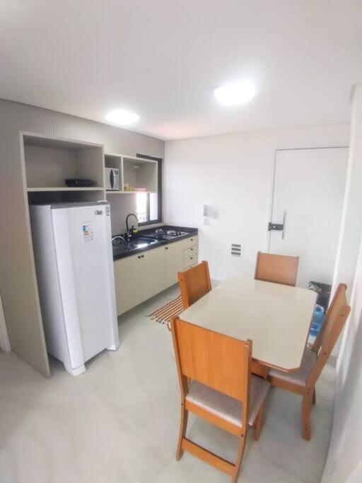 Flat 306 Rua Das Piscinas Naturais - Centro De Porto ปอร์โต จิ กาลินญาส ภายนอก รูปภาพ